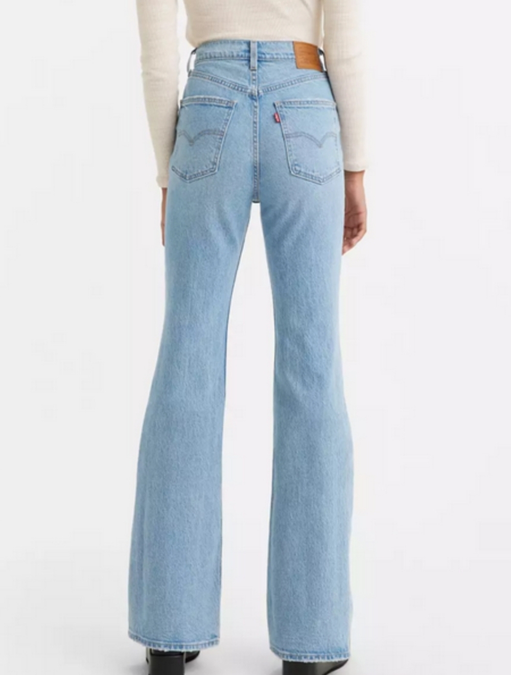 Levi's 70s Flare High Waisted Light Wash Denim Jeans Size 28W Fits Medium Large - Picture 2 of 16